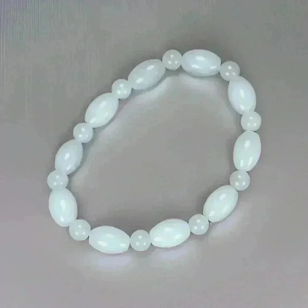 White Rabbit Beaded Bracelet - Picture 3 of 7